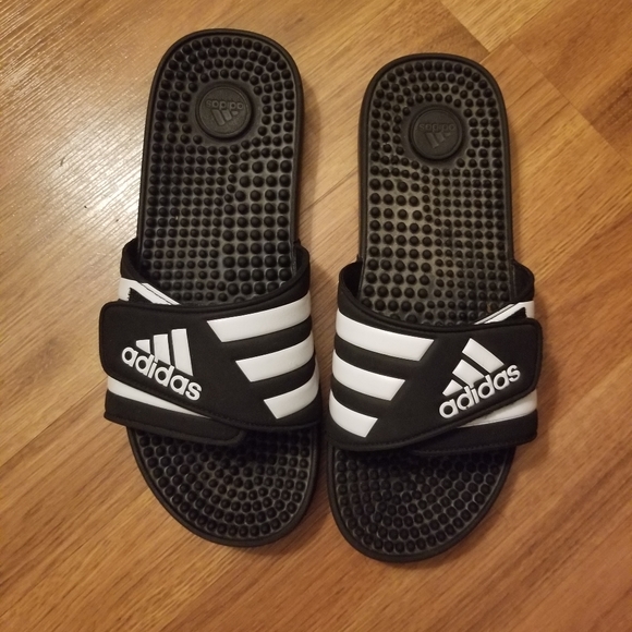 adidas sliders size 10